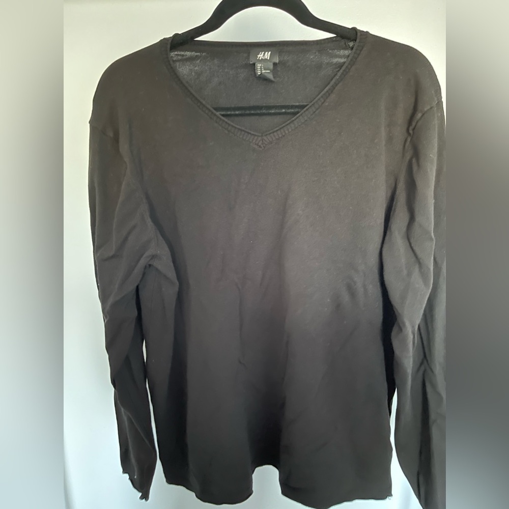 H&M Sweater - Picture 2 of 2